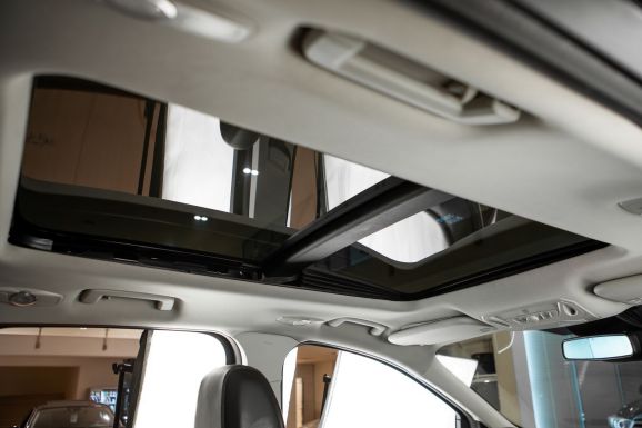 Ford Kuga, Робот, 2013 фото 9