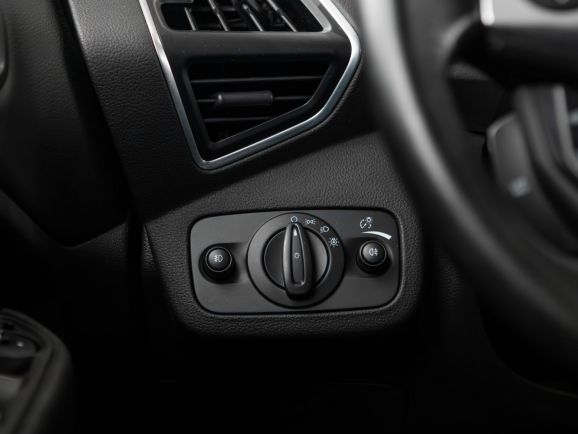 Ford Kuga, Робот, 2013 фото 11