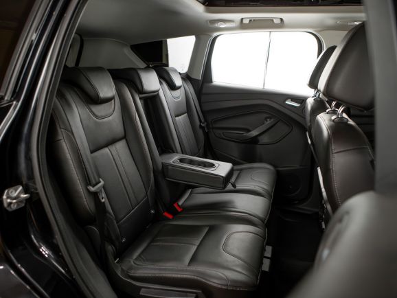 Ford Kuga, Робот, 2013 фото 2