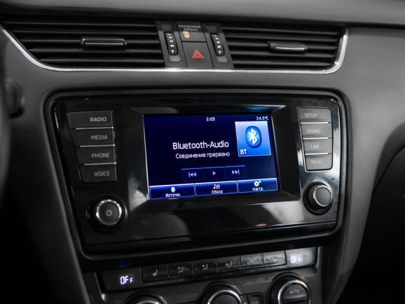 Skoda Octavia, Робот, 2014 фото 12