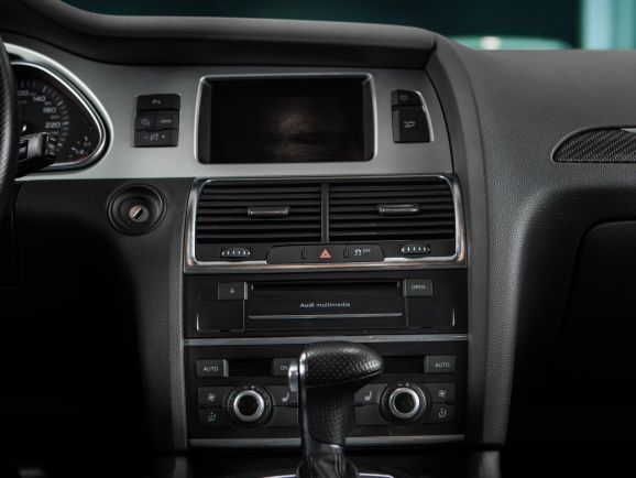 Audi Q7, АТ, 2013 фото 17