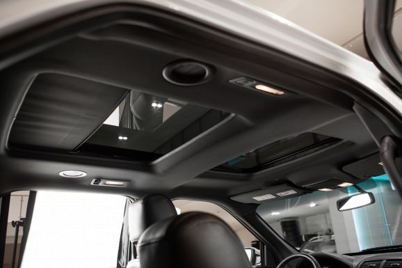 Ford Explorer, АТ, 2012 фото 8