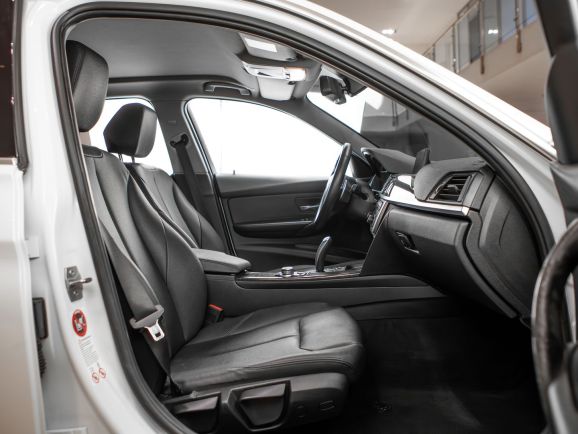 BMW 3 серия, АТ, 2013 фото 14