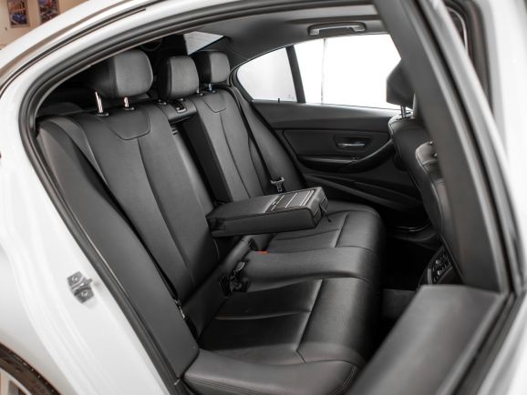 BMW 3 серия, АТ, 2013 фото 2