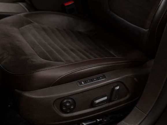 Volkswagen Passat, Робот, 2011 фото 12