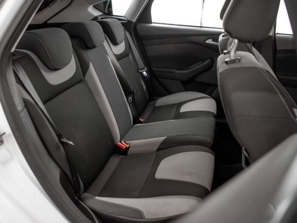 Ford Focus, Робот, 2013 фото 9