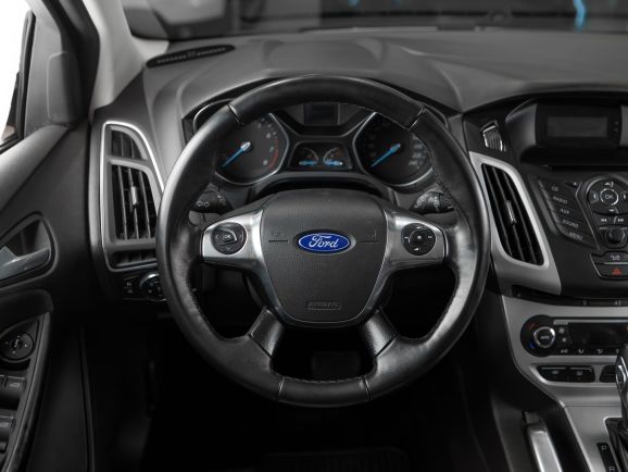 Ford Focus, Робот, 2013 фото 15