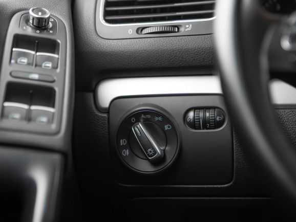 Volkswagen Golf, Робот, 2011 фото 2