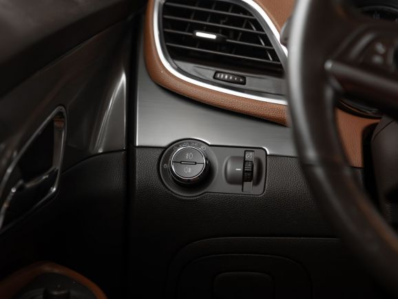 Opel Mokka, АТ, 2012 фото 8