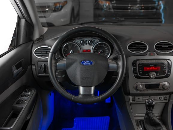 Ford Focus, МТ, 2011 фото 10