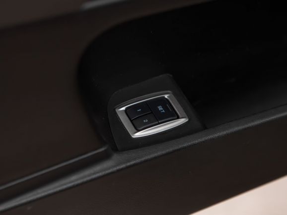 Jaguar XF, АТ, 2014 фото 8