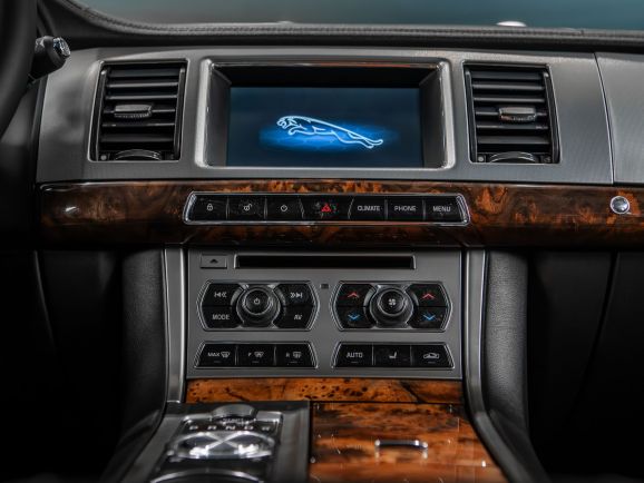 Jaguar XF, АТ, 2014 фото 14