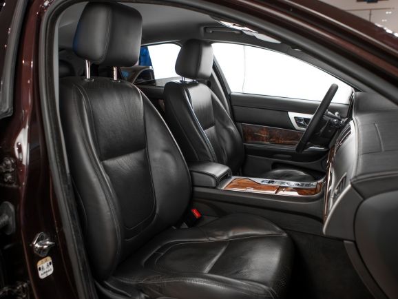 Jaguar XF, АТ, 2014 фото 18