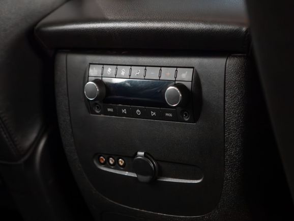 Chevrolet Tahoe, АТ, 2012 фото 12