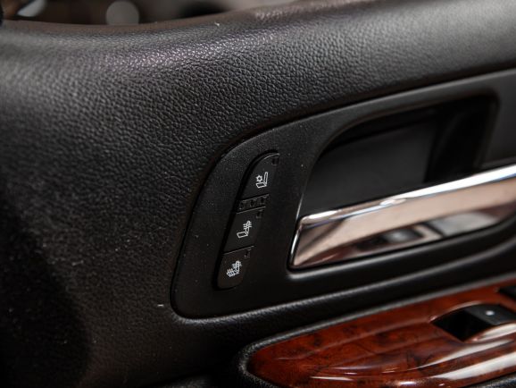 Chevrolet Tahoe, АТ, 2012 фото 21