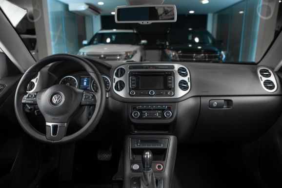 Volkswagen Tiguan, АТ, 2013 фото 11