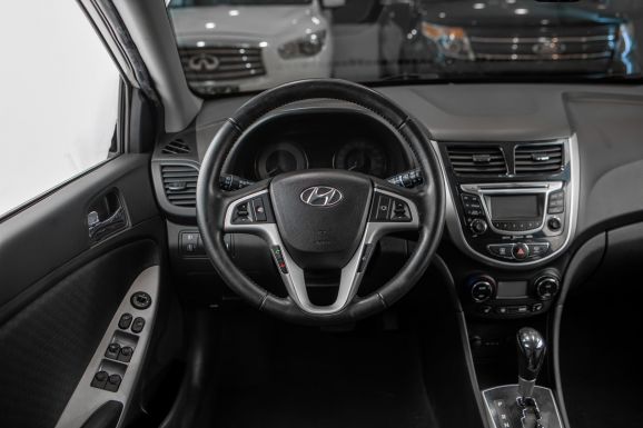 Hyundai Solaris, АТ, 2012 фото 10