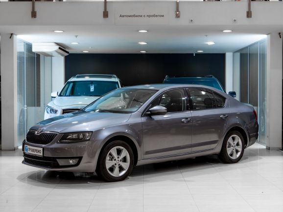 Skoda Octavia, Робот, 2013 фото 3