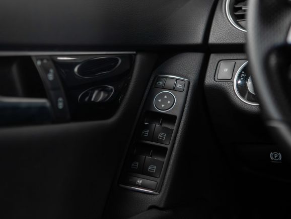 Mercedes-Benz C-класс, АТ, 2011 фото 8