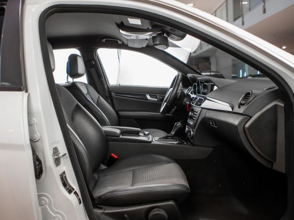 Mercedes-Benz C-класс, АТ, 2011 фото 15