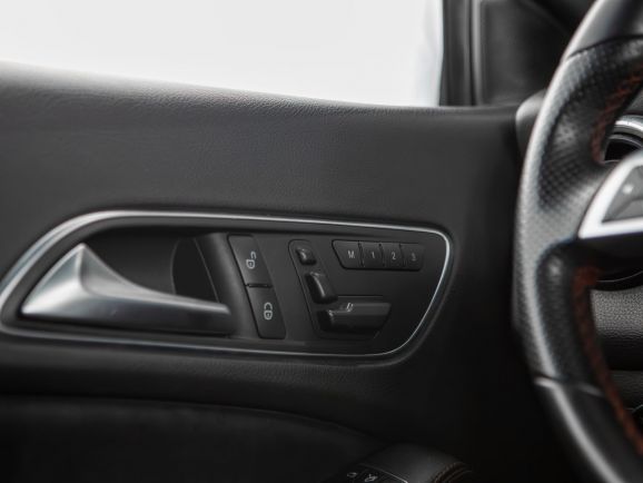 Mercedes-Benz CLA-класс, Робот, 2013 фото 10