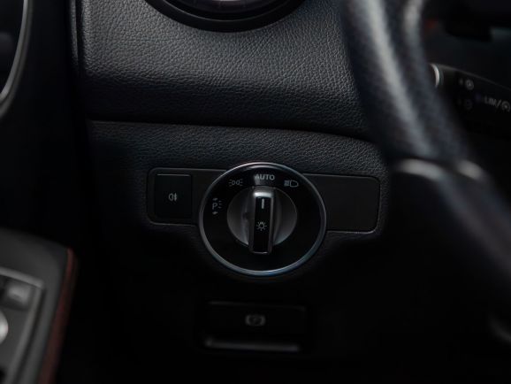 Mercedes-Benz CLA-класс, Робот, 2013 фото 11