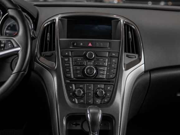 Opel Astra, АТ, 2012 фото 10