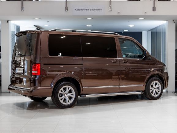 Volkswagen Multivan, Робот, 2010 фото 4