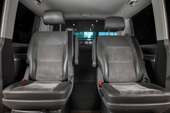 Volkswagen Multivan, Робот, 2010 фото 9