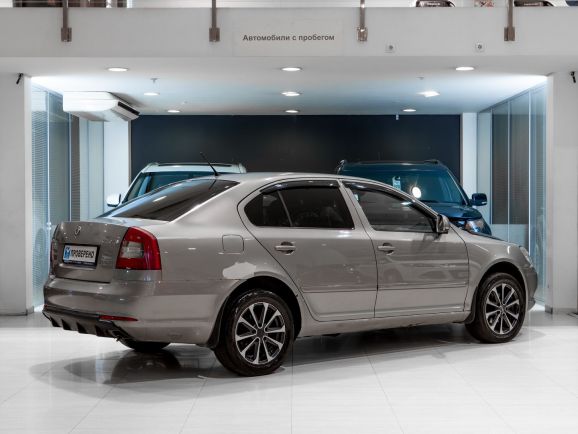 Skoda Octavia, МТ, 2011 фото 4