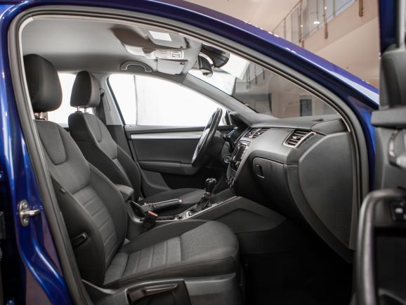 Skoda Octavia, Робот, 2015 фото 11