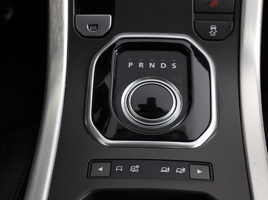 Land Rover Range Rover Evoque, 2.2 л, АТ, 2015 фото 2