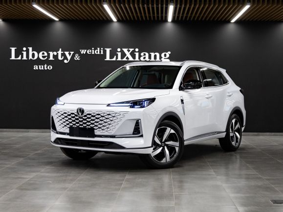 Changan CS55 Plus, 1.5 л, Робот, 2024 фото 3