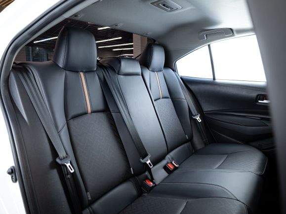 Toyota Corolla, 2.0 л, Вариатор, 2022 фото 1