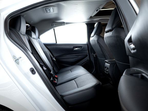 Toyota Corolla, 2.0 л, Вариатор, 2022 фото 2