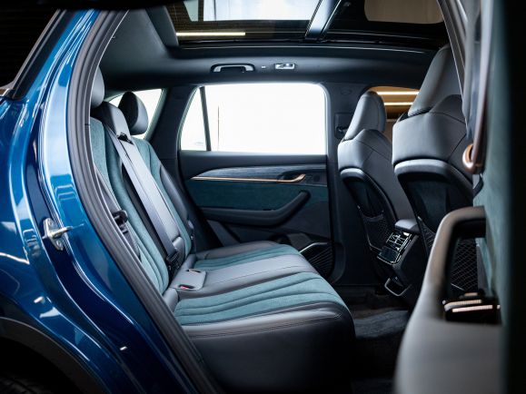 Geely Monjaro, 2.0 л, АТ, 2023 фото 2