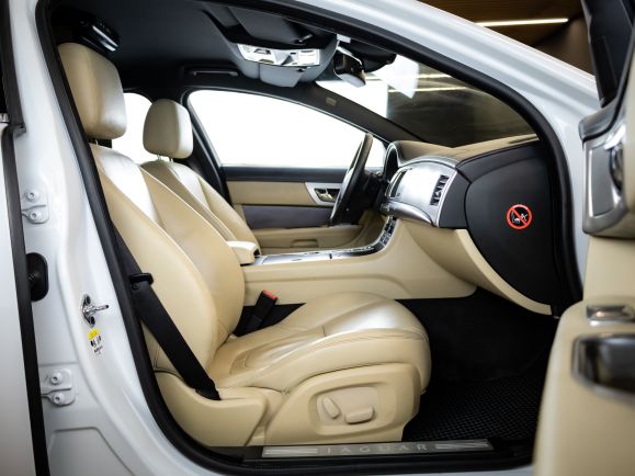 Jaguar XF, 3.0 л, АТ, 2012 фото 17