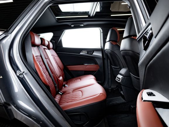 Kia Sportage, 2.0 л, АТ, 2024 фото 2