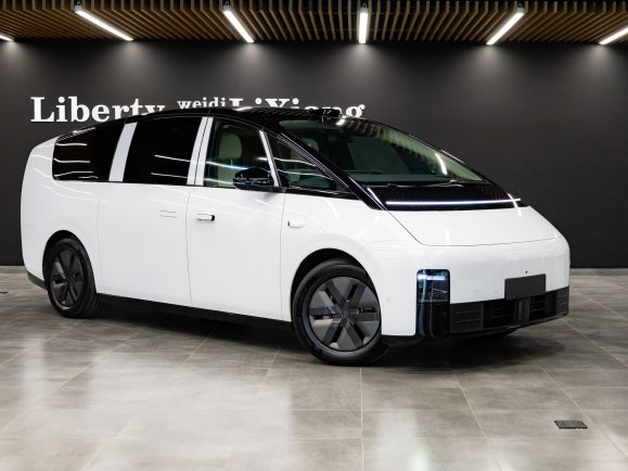 LiXiang Mega, АТ,  фото 5