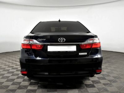 Toyota Camry, 2.5 л, АКПП, 2018 фото 9