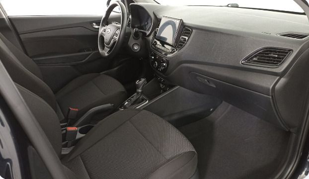 Hyundai Solaris, 1.6 л, АТ, 2021 фото 2