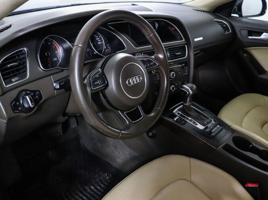 Audi A5, 2.0 л, Робот, 2011 фото 11