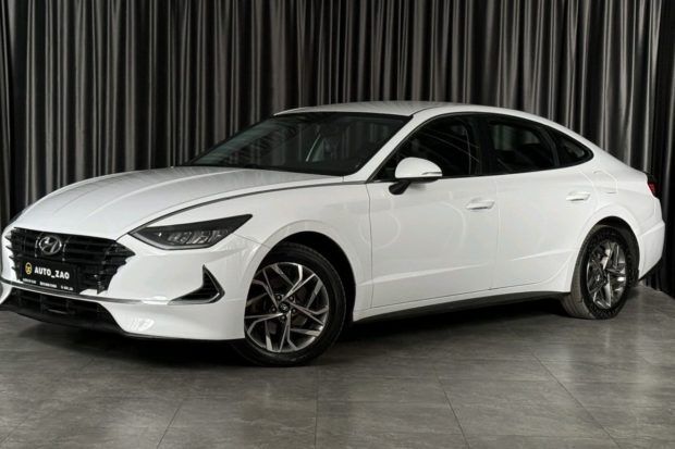 Hyundai Sonata, 2.0 л, АТ, 2021 фото 3