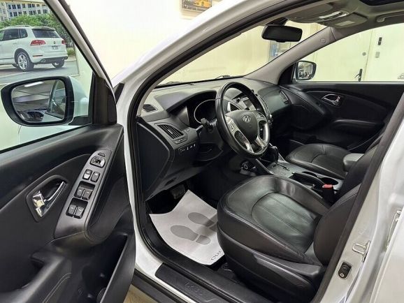 Hyundai ix35 Prestige, 2.0 л, АТ, 2010 фото 9