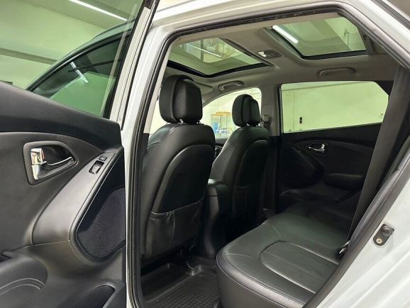 Hyundai ix35 Prestige, 2.0 л, АТ, 2010 фото 16