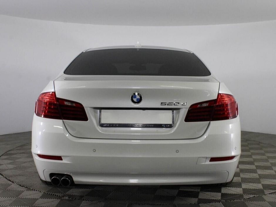 BMW 5 серии, 2.0 л, АТ, 2016 фото 6