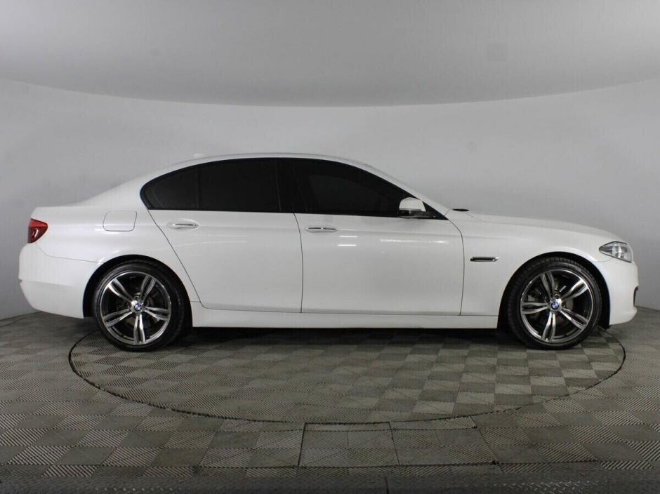 BMW 5 серии, 2.0 л, АТ, 2016 фото 8