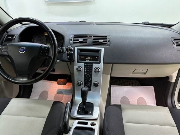 Volvo C30 Momentum, 2.0 л, Робот, 2011 фото 8