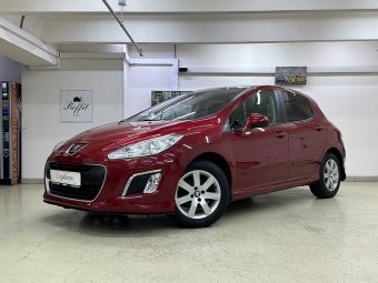 Peugeot 308, 1.6 л, МКПП, 2012 фото 3