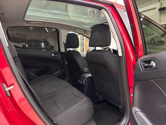 Peugeot 308, 1.6 л, МТ, 2012 фото 1